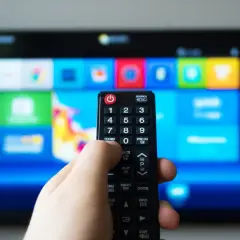 Telewizor LCD co to znaczy? Odkryj jego działanie i zalety