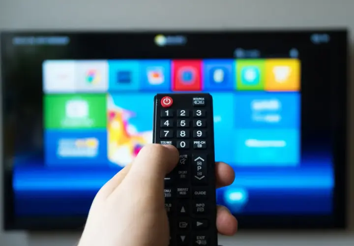 Telewizor LCD co to znaczy? Odkryj jego działanie i zalety